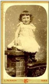 Edith Piaf da bambina